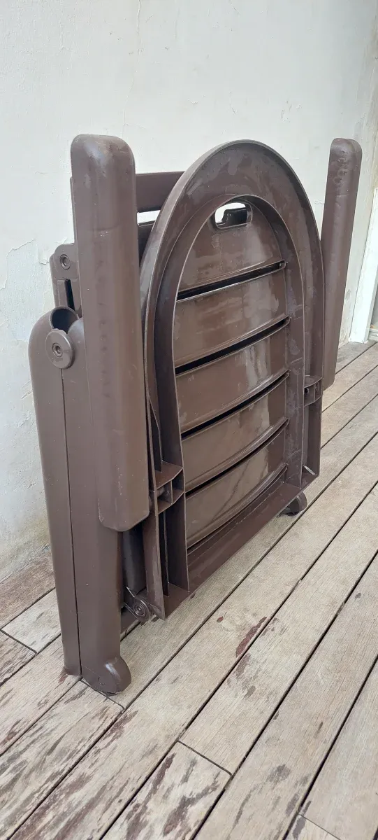 Tumbona de Resina Marrón Plegable