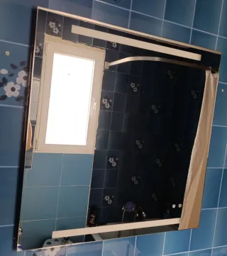 Espejo de baño moderno