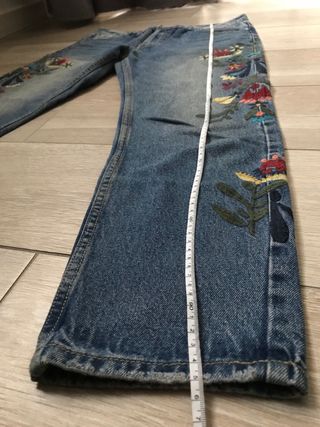 Jeans vita media blu con ricamato floreale tgXL 