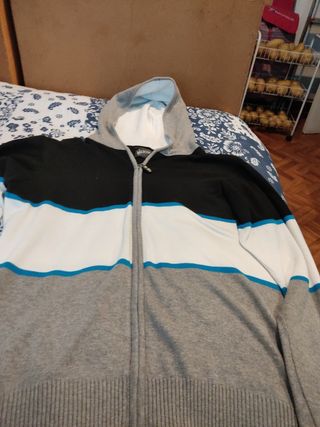 Sudadera Mixtape Unisex con capucha gris y blanca