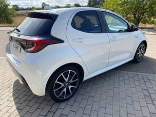 IMPECABLE!!! TOYOTA YARIS 120H STYLE