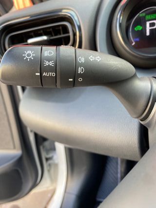 IMPECABLE!!! TOYOTA YARIS 120H STYLE