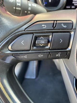 IMPECABLE!!! TOYOTA YARIS 120H STYLE