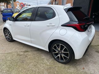 IMPECABLE!!! TOYOTA YARIS 120H STYLE