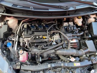 IMPECABLE!!! TOYOTA YARIS 120H STYLE