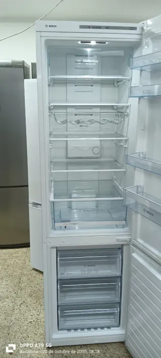 NEVERA COMBI BOSCH NO FROST ENERGÍA A+
