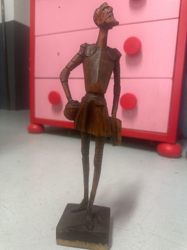 Figura in legno intagliato Chisciotte