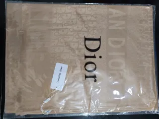 Estola Dior Beige