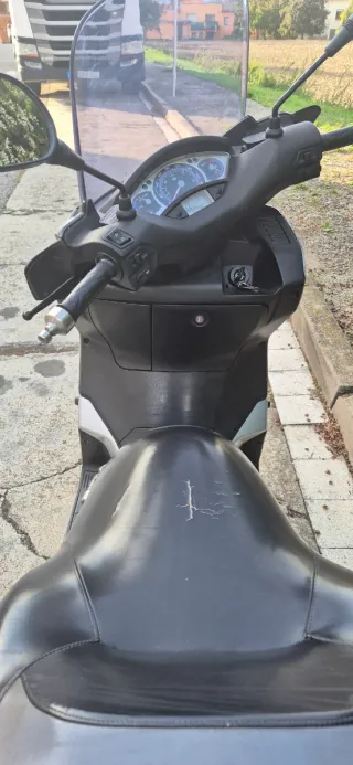 Yamaha Xmax 250 Scooter 2006