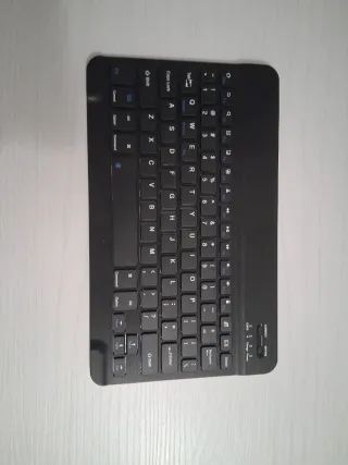 Tastiera Bluetooth Nera