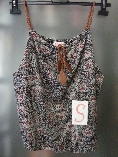 LOTE X 5€, jersey, camisetas, mono, falda, shorts