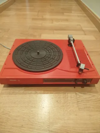 Toca discos Philips rojo