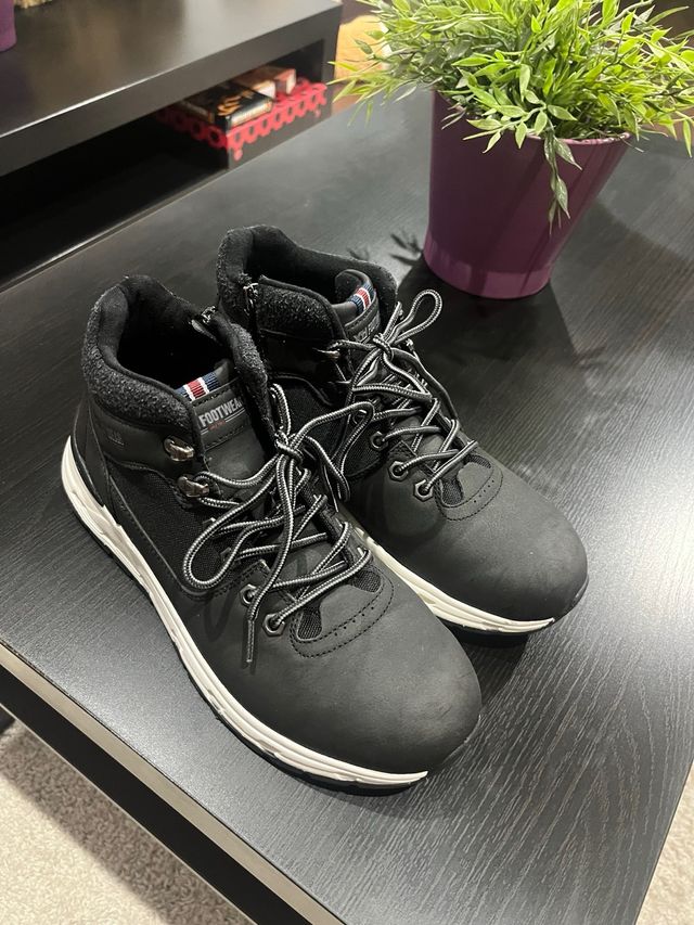 Botas XTI Talla 40 Niño/Hombre Negras