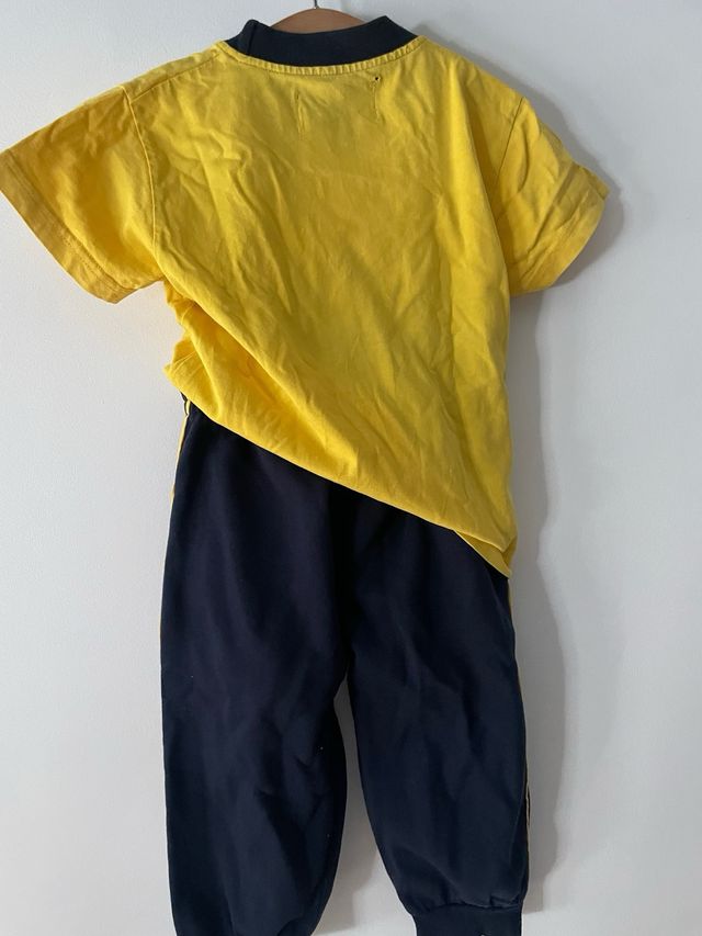 Chándal guardería Colegio Castilla torrejon
