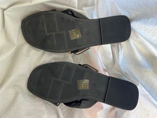 Sandali neri eleganti MARQUIZ