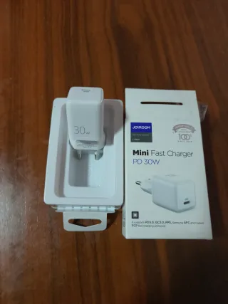 Cargador Mini Joyroom PD 30W L-P301