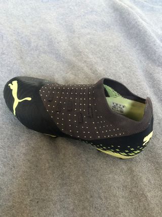 Botas de fútbol Puma  y Adidas VENDO EN PERSONA