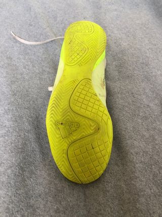 Botas de fútbol Puma  y Adidas VENDO EN PERSONA