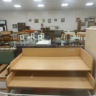 Cama nido de madera y plástico