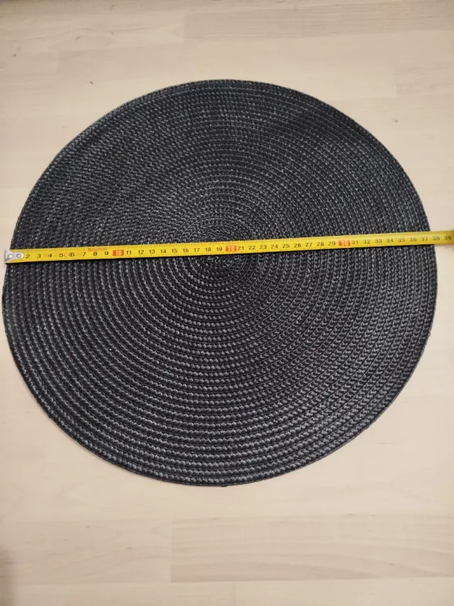 Mantel individual redondo tejido