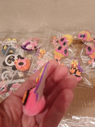 LOTE DE 2I FIGURAS ADHESIVAS GOMA EVA+ PELUCHE