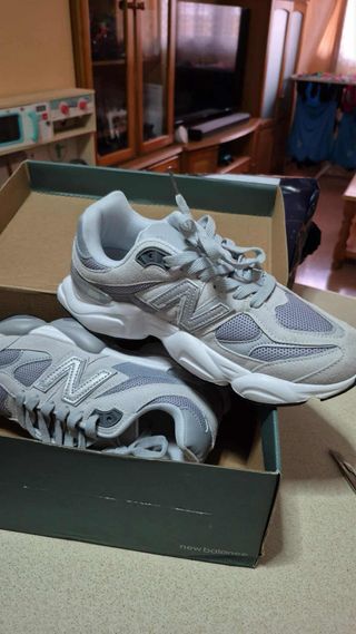 New Balance Gris/Plata Hombre