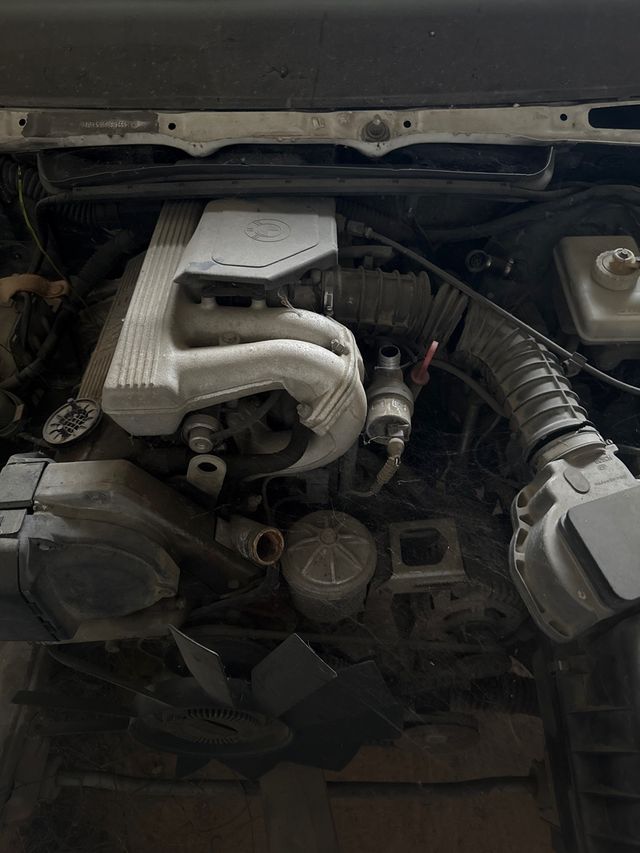Motor BMW E36 318i Completo