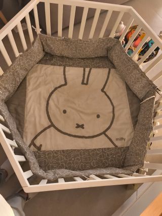 Parque infantil evolutivo hexagonal Miffy