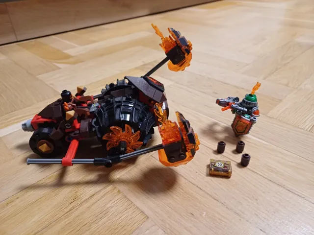 Lego Nexo Knights Moltor's Lava Smasher 70313