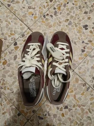 Adidas Run 70s Nuevas
Marrón
Sin abrir