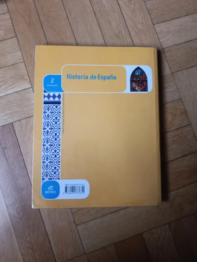 Resúmenes + libro Historia de España 2º Bachillera