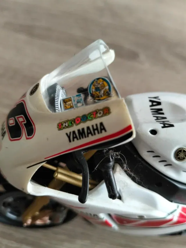 Moto Yamaha Escala 1/12 Colección