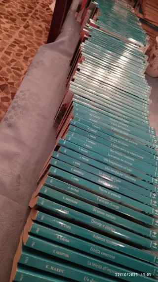 Libri Harmony Bianca 