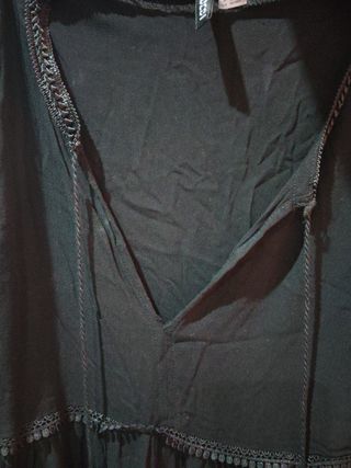 Vestido negro largo con encaje