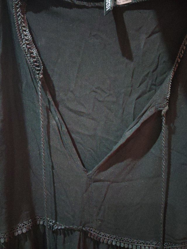 Vestido negro largo con encaje