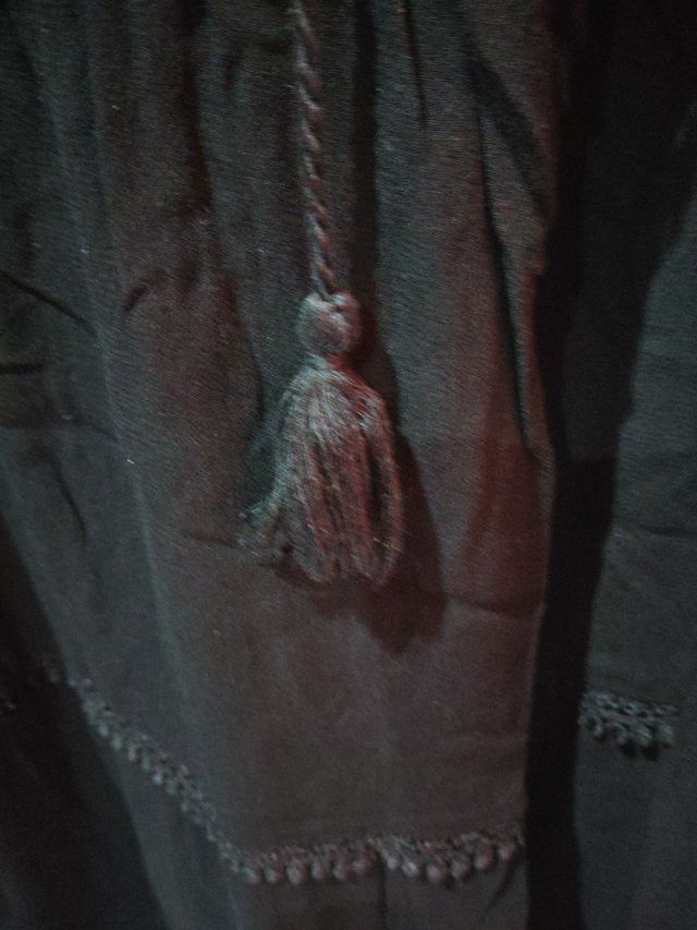 Vestido negro largo con encaje