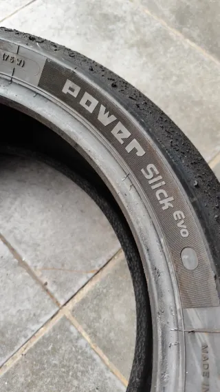 Michelin Power Slick Evo Neumático