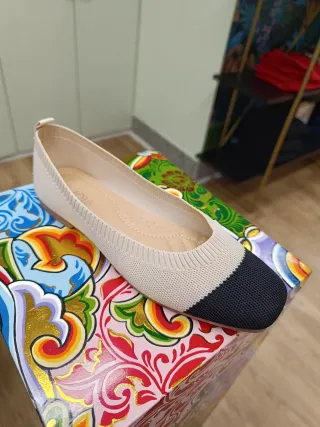 Merceditas dos tonos beige y negro