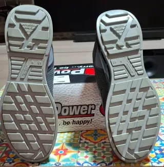 Zapatillas seguridad U-Power negras y grises