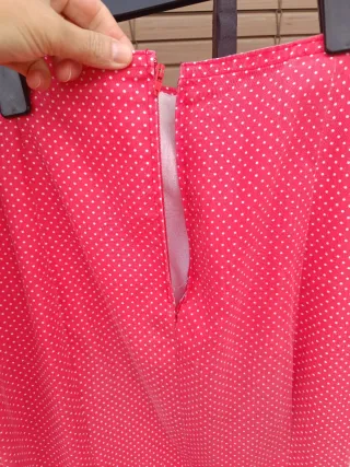 Traje de flamenca rojo y beige