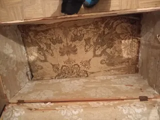 Baúl antiguo de madera y metal. "Steamer trunk"