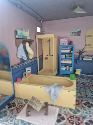 Casa de muñecas baño Sam & Julia