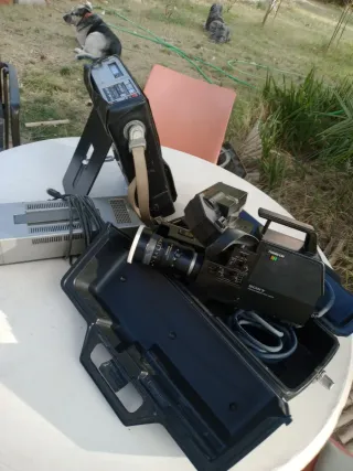 Sony Betamax HVC-3000P con grabador y cargador + 2