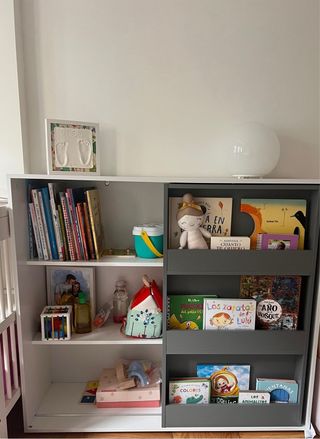 Estantería corredera infantil