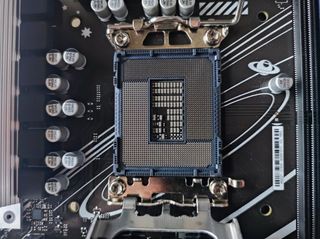 Conjunto Placa mãe Asus B760 DDR5 i5-12600Kf 32GB