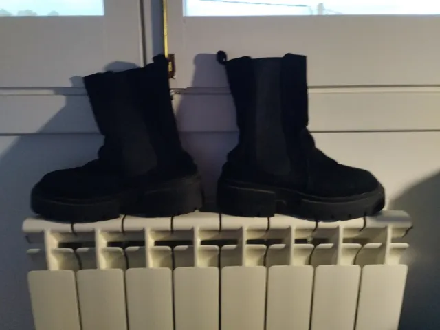 Botas de Ante Negras