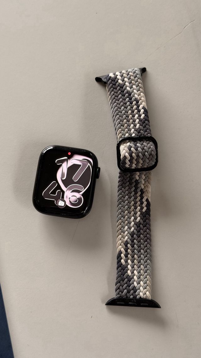 Apple Watch 9 45mm Cellular Preto