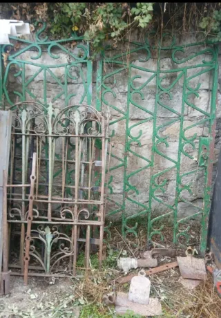 Puerta de hierro forjado verde Interesad