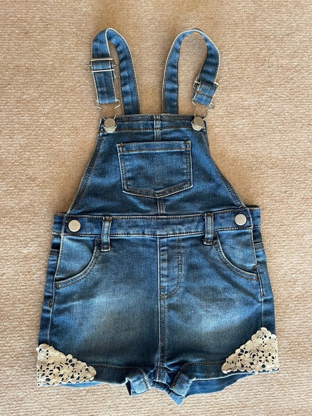 Peto vaquero bebé con encaje