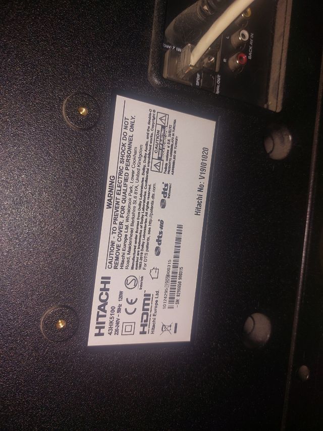 Televisor Hitachi pantalla rota